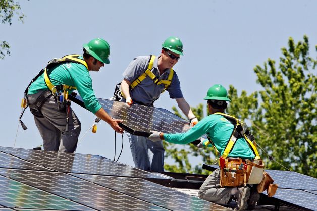Nearly half of all U.S. solar workers counted in the survey are in installation, rather than manufacturing. Photo: Ed Andrieski, Associated Press